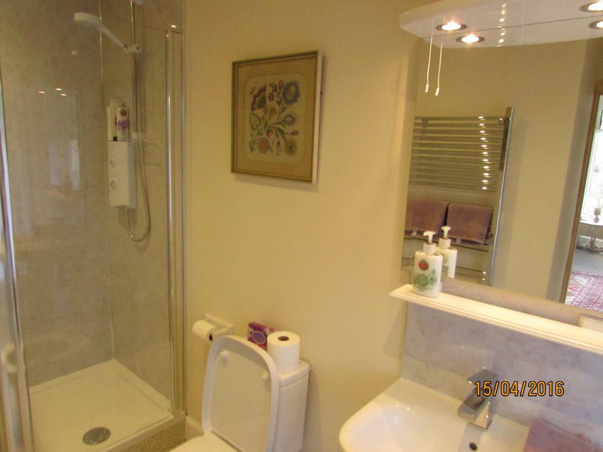 Strathview Bed & Breakfast สแตรธเพฟเฟอร์ ภายนอก รูปภาพ